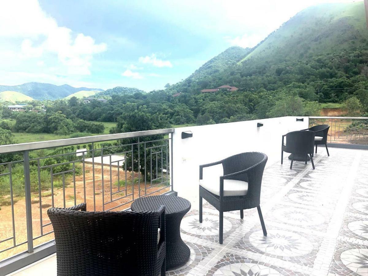 Bella Villa كورون المظهر الخارجي الصورة